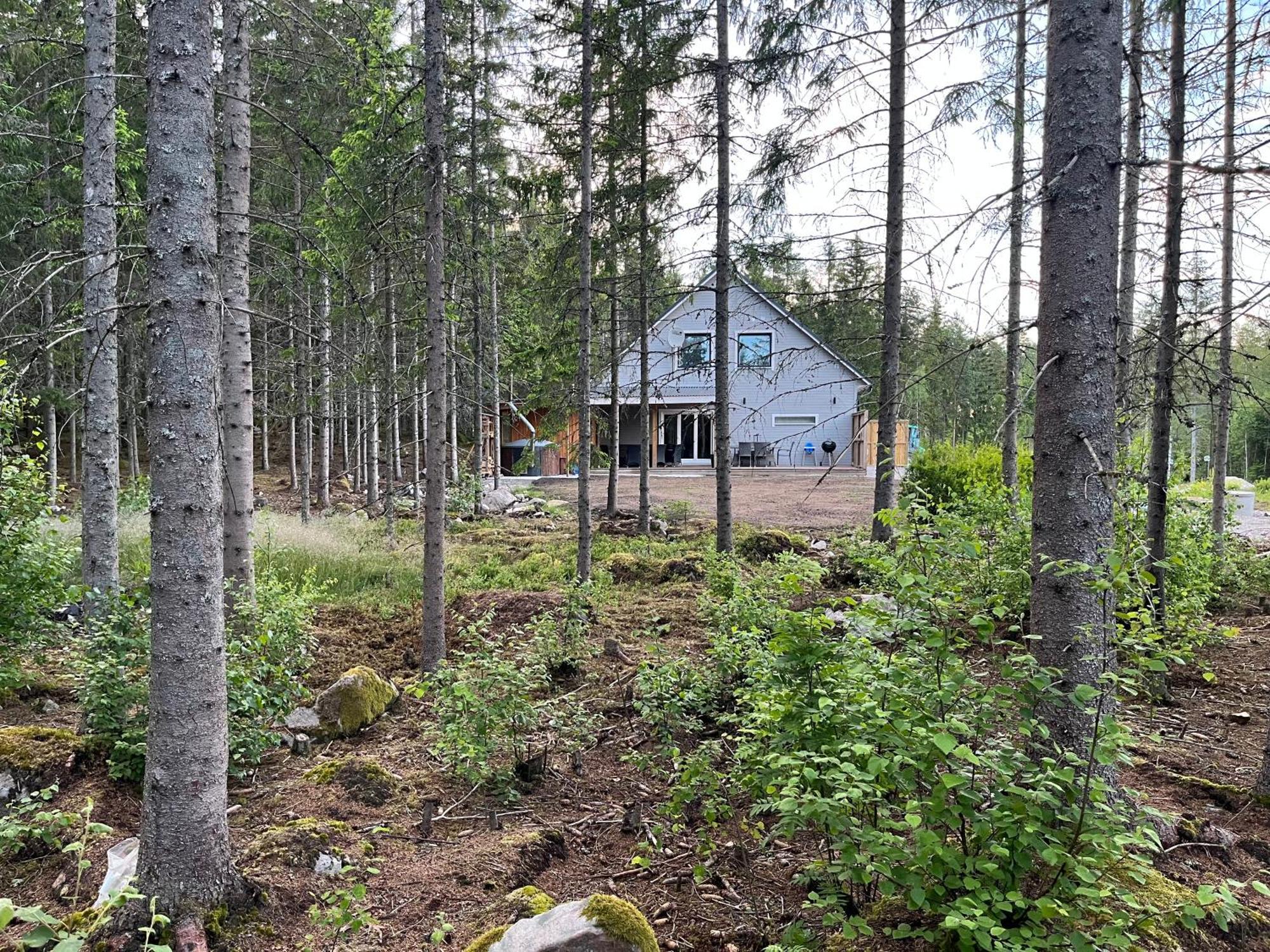 Gaeststuga 100M Fran Sjoen Vislanda Esterno foto